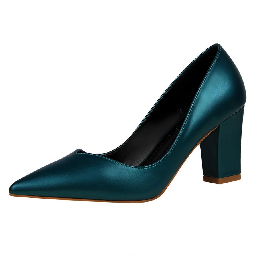2019 Women Pumps Fashion Simple And Comfortable Pointe Toe Square Heel Shoes Basic OL Office Pumps Shoes G0114
2019 Women Pumps Fashion Simple And Comfortable Pointe Toe Square Heel Shoes Basic OL Office Pumps Shoes G0114