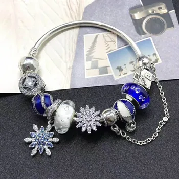 Top Quality 100% 925 Silver Snowflake Charm Bracelet Chain Jewelry Winter Collection Blue Series Beautiful Gift Bangle For Women
Top Quality 100% 925 Silver Snowflake Charm Bracelet Chain Jewelry Winter Collection Blue Series Beautiful Gift Bangle For Women