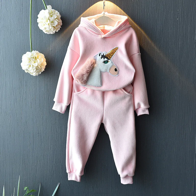 Wholesale new Baby girl Unicorn applique clothing set hooded Sweater top +pants 2pcs suit Plus Velvet Christmas clothes L338
Wholesale new Baby girl Unicorn applique clothing set hooded Sweater top +pants 2pcs suit Plus Velvet Christmas clothes L338