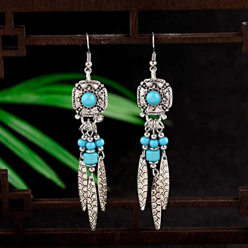 Vintage Women's Alloy Long Tassel Dangle Earrings Jhumka Indian Jewelry Ethnic Bohemia Round Black Stone Beads Drop Earrings
Vintage Women's Alloy Long Tassel Dangle Earrings Jhumka Indian Jewelry Ethnic Bohemia Round Black Stone Beads Drop Earrings