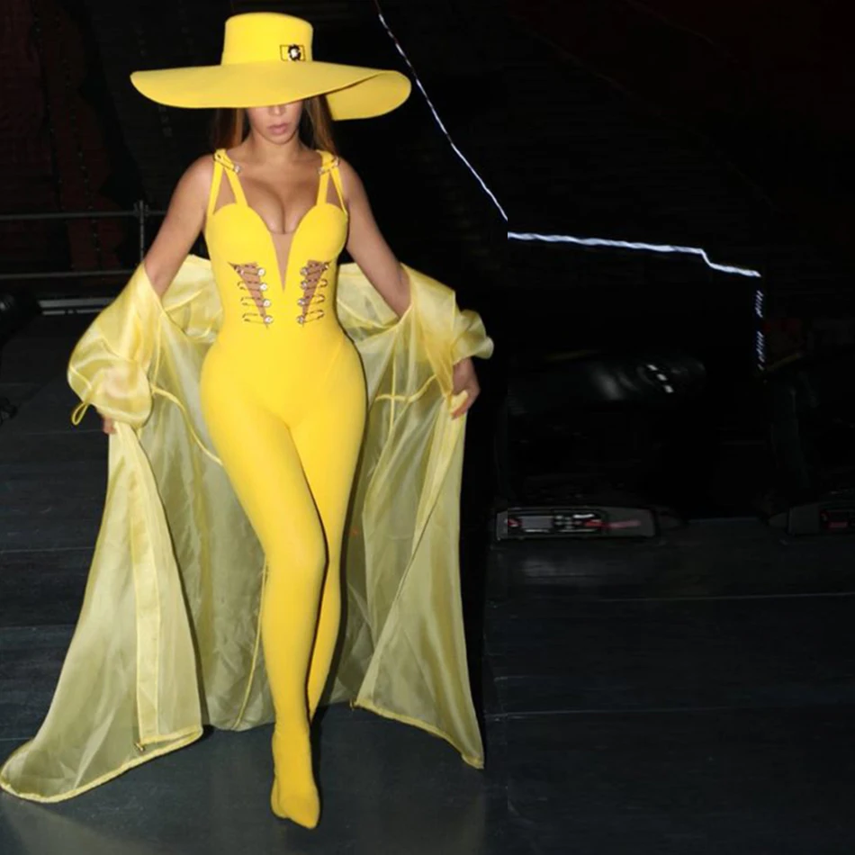 2019 new women's fashion yellow V-neck sleeveless jumpsuit Bodycon bandage jumpsuit Vestido celebrity party party wholesale 
2019 new women's fashion yellow V-neck sleeveless jumpsuit Bodycon bandage jumpsuit Vestido celebrity party party wholesale