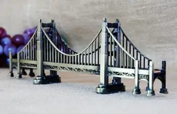golden gate bridge is an American travel souvenir for electroplating, rust-proof model alloy large room world famous landmark
golden gate bridge is an American travel souvenir for electroplating, rust-proof model alloy large room world famous landmark