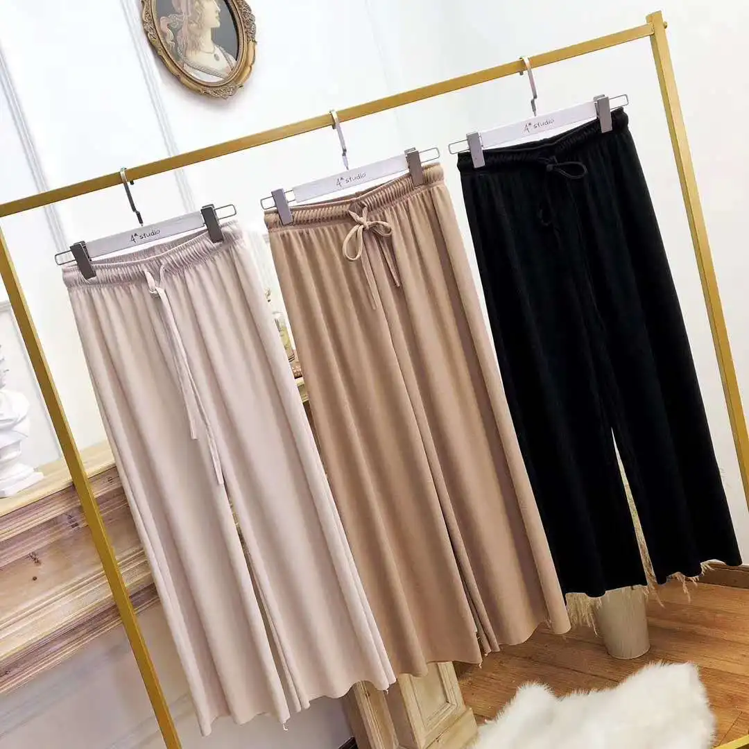 2019 ice silk wide leg pants female high waist drape thin section spring summer loose wild nine points knit casual pants retro
2019 ice silk wide leg pants female high waist drape thin section spring summer loose wild nine points knit casual pants retro