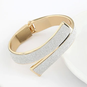 Bluelans Fashion Women's Simple Elegant Glitter Open Cuff Bracelet Bangle Jewelry Gift
Bluelans Fashion Women's Simple Elegant Glitter Open Cuff Bracelet Bangle Jewelry Gift
