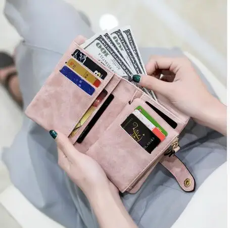 Scrub wallet female short section Korean students small fresh and lovely three fold more card lady wallet
Scrub wallet female short section Korean students small fresh and lovely three fold more card lady wallet