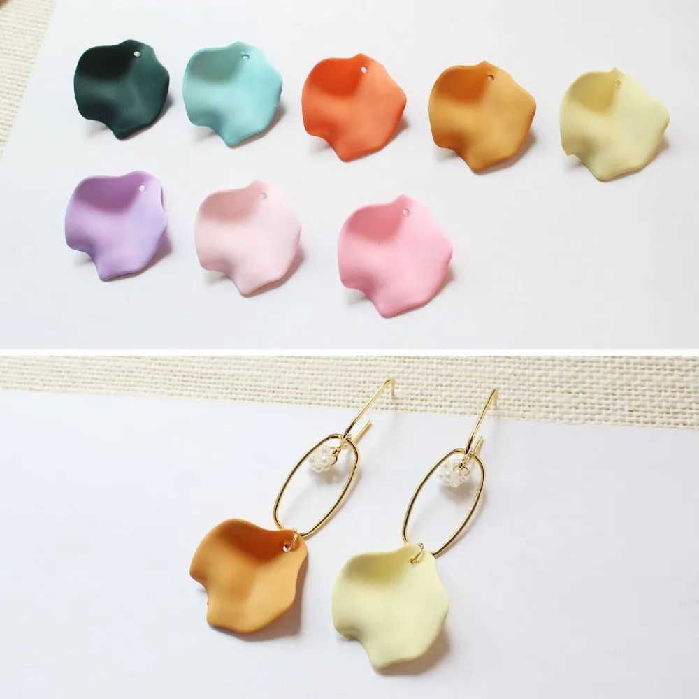 Summer style 50pcs/lot color print cartoon petal shape acrylic flowers beads diy jewelry earring/keychain pendant accessory
Summer style 50pcs/lot color print cartoon petal shape acrylic flowers beads diy jewelry earring/keychain pendant accessory