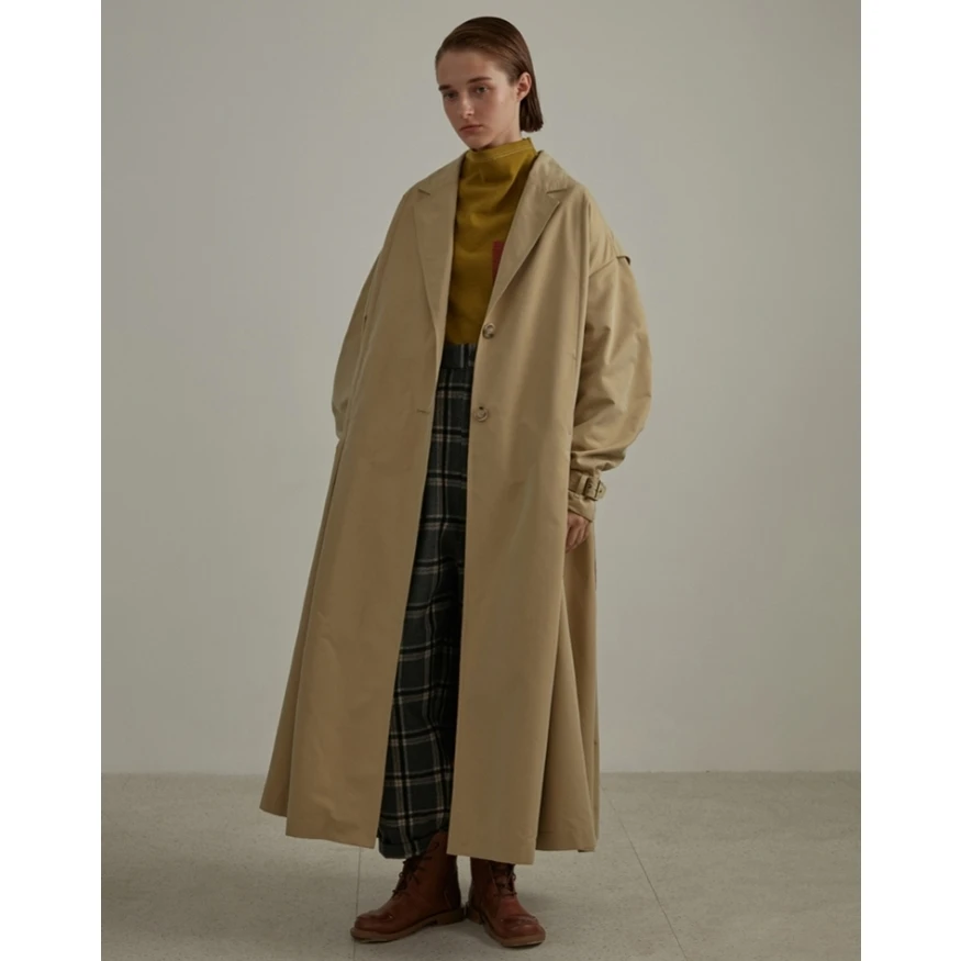 IRINAW118 FW 2018 new arrival high end oversized brief a line belted long sleeve maxi women trench coat khaki 
IRINAW118 FW 2018 new arrival high end oversized brief a line belted long sleeve maxi women trench coat khaki