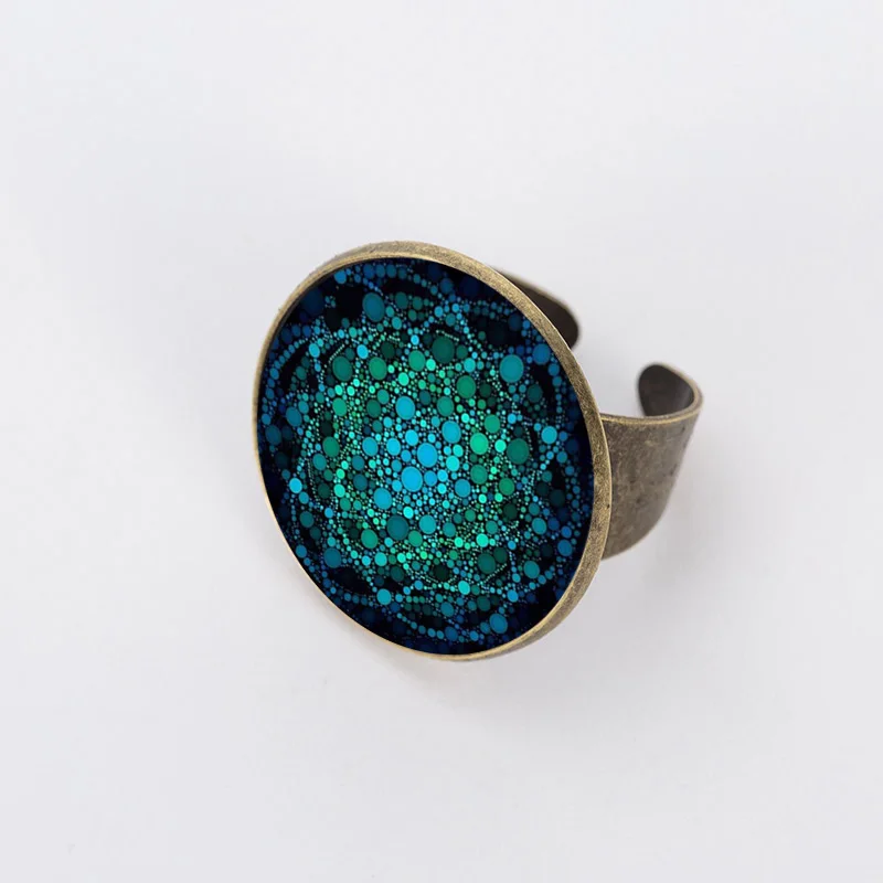 SUTEYI New Flower of Life Ring Om Yoga Chakra Rings Mandala Bronze Color Fashion Glass Dome Sacred Geometry Women Jewelry
SUTEYI New Flower of Life Ring Om Yoga Chakra Rings Mandala Bronze Color Fashion Glass Dome Sacred Geometry Women Jewelry
