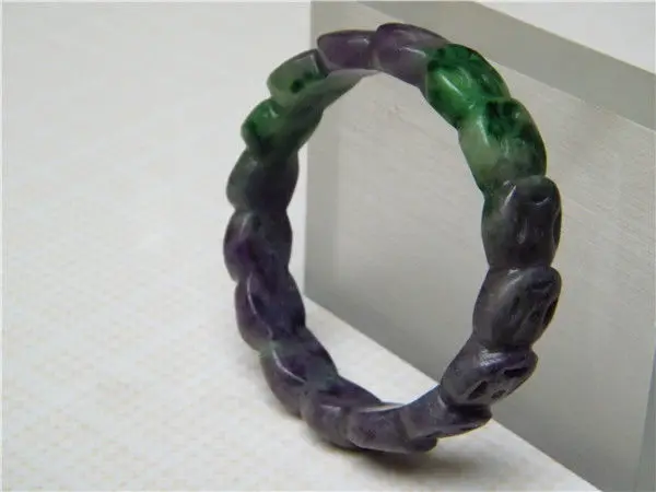 NEW VINTAGE HAND-CARVED CHINESE COIN GREEN JADEITE JADE BANGLE BRACELET 58.5 MM a 5.19
NEW VINTAGE HAND-CARVED CHINESE COIN GREEN JADEITE JADE BANGLE BRACELET 58.5 MM a 5.19