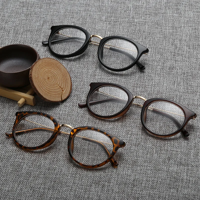 2018 New arrived Women&men Unisex Reading glasses Frames Clear lens Optical glasses Slim Golden Metal leg Vintage glasses n610
2018 New arrived Women&men Unisex Reading glasses Frames Clear lens Optical glasses Slim Golden Metal leg Vintage glasses n610