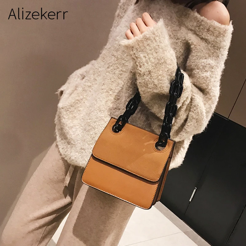 Acrylic Chain Frosted Shoulder Bag Women 2019 New Elegant PU Leather Solid Crossbody Bag Ladies Simple Small Square Bag Casual
Acrylic Chain Frosted Shoulder Bag Women 2019 New Elegant PU Leather Solid Crossbody Bag Ladies Simple Small Square Bag Casual