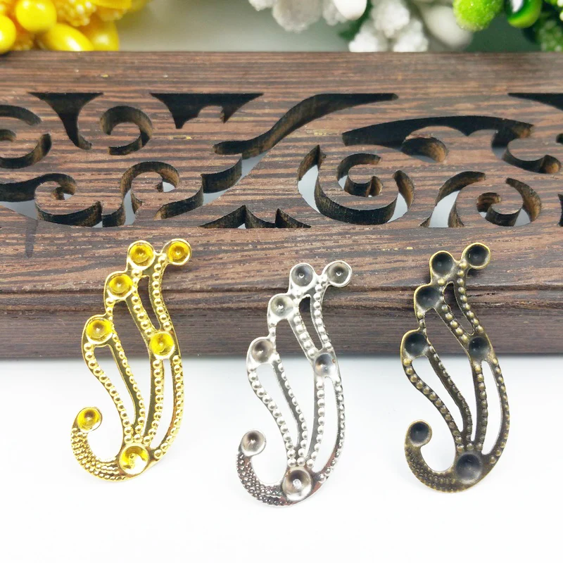 20pcs 10x24mm Filigree flower Wraps Metal Charms For Embellishment Scrapbook DIY Jewelry Metal Craft Wraps
20pcs 10x24mm Filigree flower Wraps Metal Charms For Embellishment Scrapbook DIY Jewelry Metal Craft Wraps