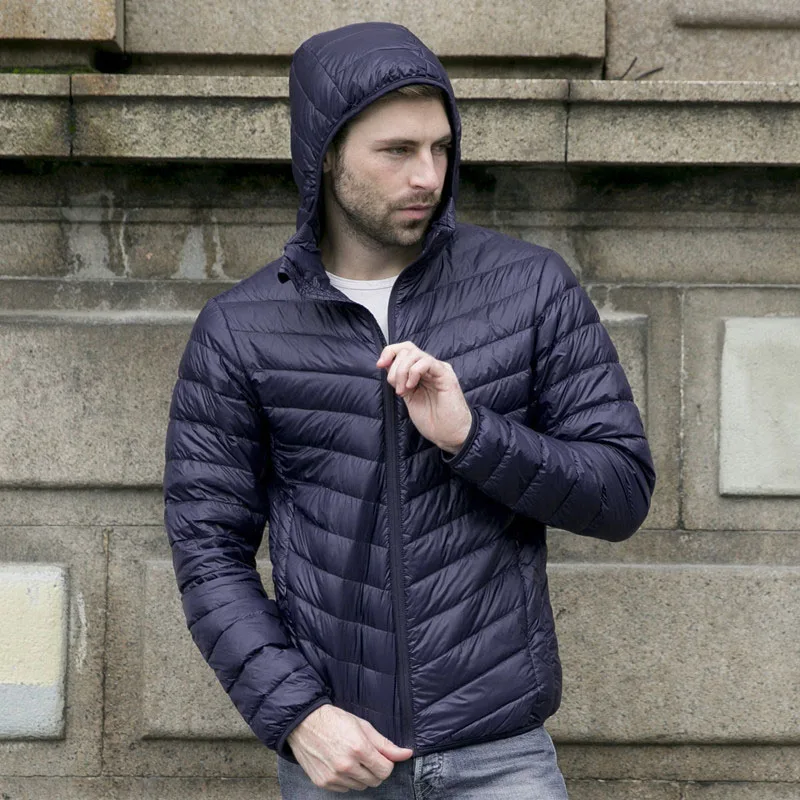 2020 Winter Fashion Brand Ultralight Duck Down Jacket Mens Men's Streetwear Feather Coats Hooded Packable Warm Men Clothing
2020 Winter Fashion Brand Ultralight Duck Down Jacket Mens Men's Streetwear Feather Coats Hooded Packable Warm Men Clothing