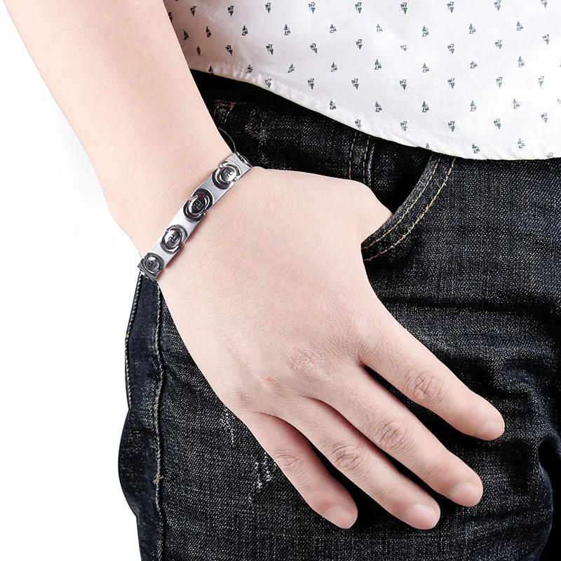 2018 Fashion Titanium Steel Tidal hand chain Men Bracelet Energy Magnetic Stone Bracelet Trendy Personality Jewelry Prefect Gift
2018 Fashion Titanium Steel Tidal hand chain Men Bracelet Energy Magnetic Stone Bracelet Trendy Personality Jewelry Prefect Gift