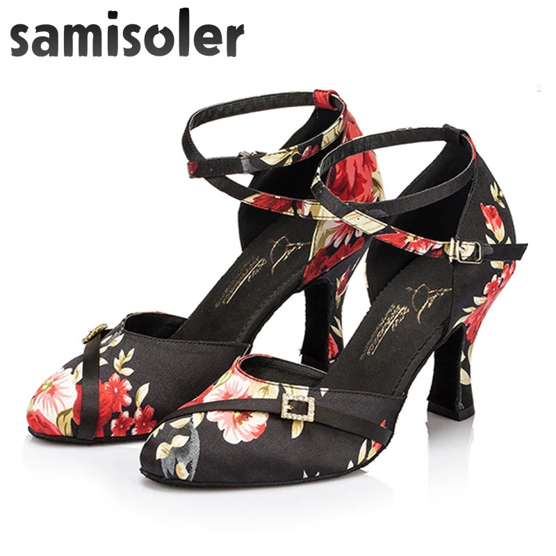 Samisoler 2018 New Latin Dance Shoes Salsa Woman Satin Soft Bottom Fashion Dance Sandals Rhinestone Ballroom Shoes
Samisoler 2018 New Latin Dance Shoes Salsa Woman Satin Soft Bottom Fashion Dance Sandals Rhinestone Ballroom Shoes