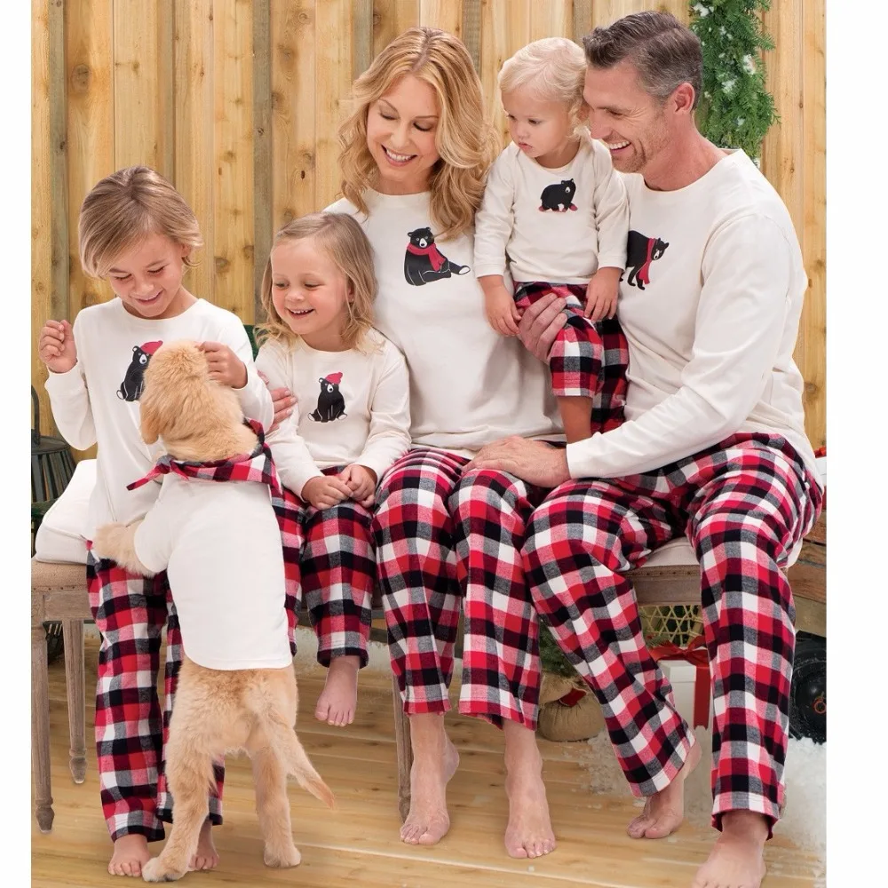 Family Set Christmas Pajamas Family Matching Outfits Look Daddy Mommy and Me Clothes Plaid Bottom Pajamas Family Kid Clothing SS
Family Set Christmas Pajamas Family Matching Outfits Look Daddy Mommy and Me Clothes Plaid Bottom Pajamas Family Kid Clothing SS