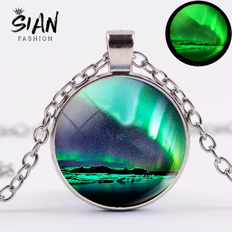 SIAN Green Northern Lights Pendant Necklace Glow In The Dark Aurora Borealis Glass Charm Silver Plated Necklaces Galaxy Jewelry
SIAN Green Northern Lights Pendant Necklace Glow In The Dark Aurora Borealis Glass Charm Silver Plated Necklaces Galaxy Jewelry