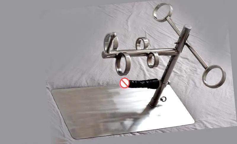 Хомут с 5 металлическими кольцами купить со скидкой в секс шопе  Фетиш и BDSM  Для генитальных пыток