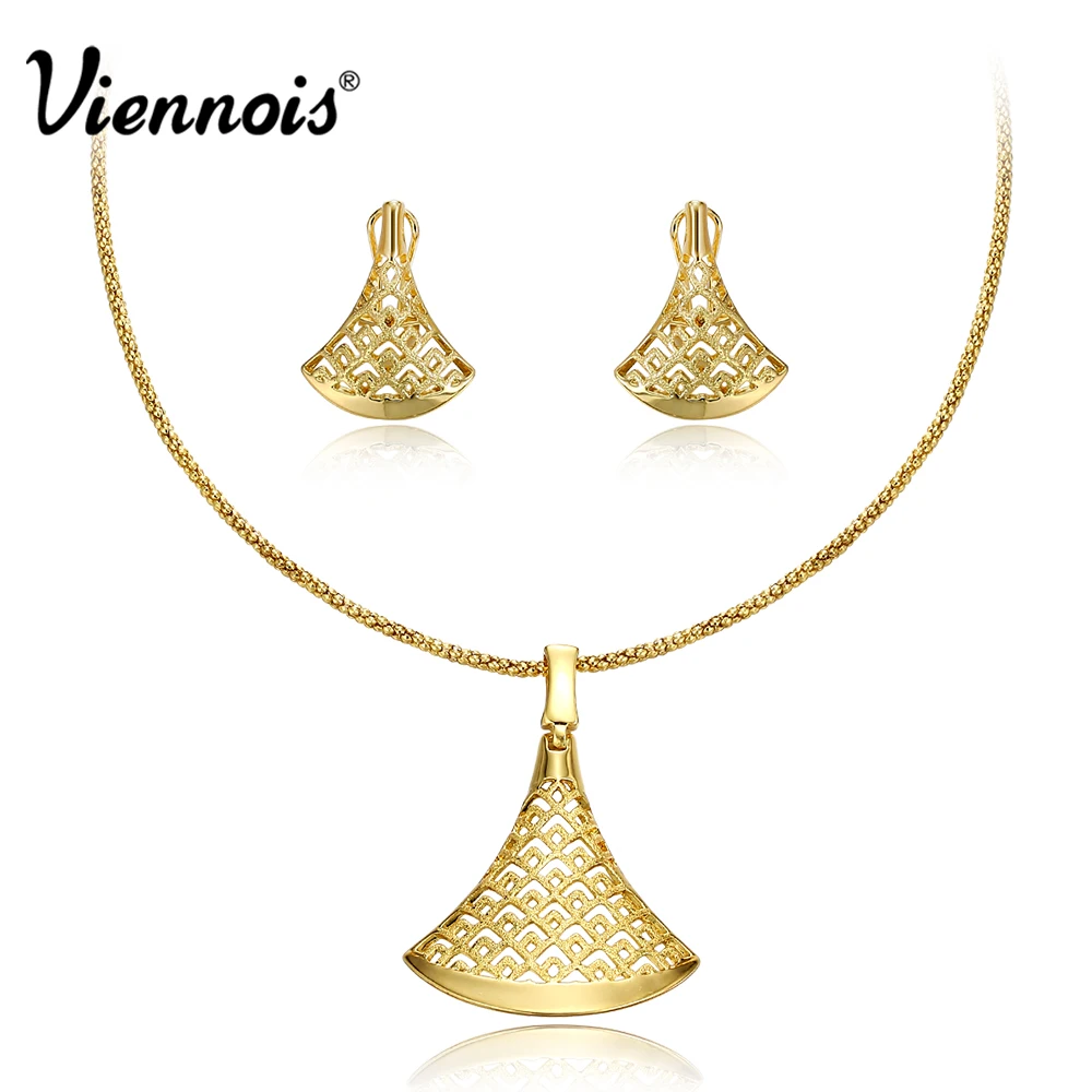 Viennois Gold Color Fan Shaped Jewelry Sets for Women Trendy Hollow out Pendant Necklace Stud Earrings Set Party Accessories 
Viennois Gold Color Fan Shaped Jewelry Sets for Women Trendy Hollow out Pendant Necklace Stud Earrings Set Party Accessories