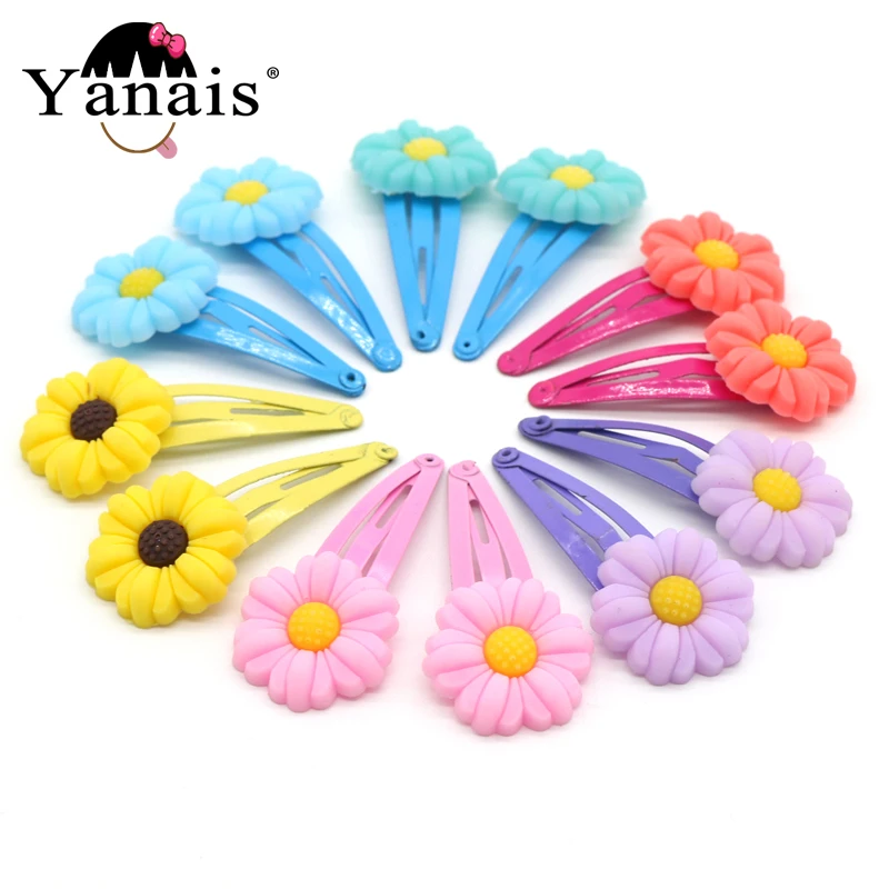 plastic flower hair clips