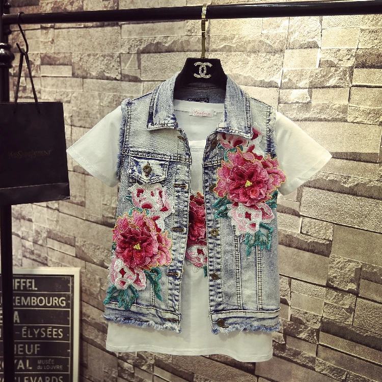 2019 New Korean Women Peony Embroidery Ripped Jeans Jacket Waistcoat Student Girls Casual Denim Vest Coat Slim Outwear
2019 New Korean Women Peony Embroidery Ripped Jeans Jacket Waistcoat Student Girls Casual Denim Vest Coat Slim Outwear