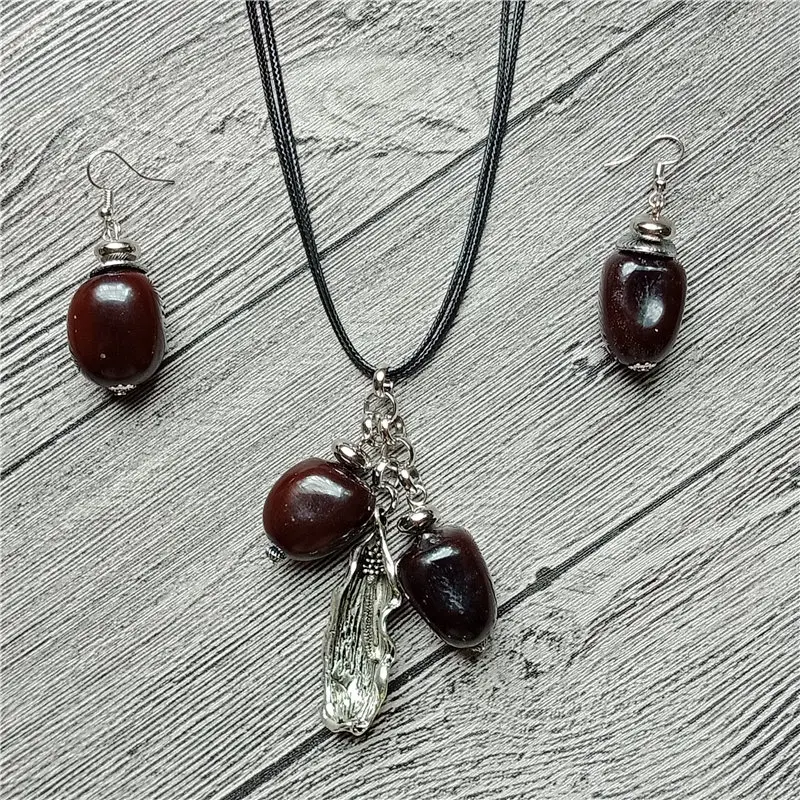 Vintage Wooden Geometric Jewelry Sets Pendant Necklace Drop Earrings Women New Flower Core Sweater Necklace Accessories
Vintage Wooden Geometric Jewelry Sets Pendant Necklace Drop Earrings Women New Flower Core Sweater Necklace Accessories
