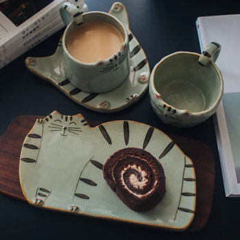 Creative Hand-painted Cat Ceramics Cup Handmade Coffee Cup with Saucer Cute Cartoon Home Breakfast Milk Mug Cafe Drinkware Set
Creative Hand-painted Cat Ceramics Cup Handmade Coffee Cup with Saucer Cute Cartoon Home Breakfast Milk Mug Cafe Drinkware Set