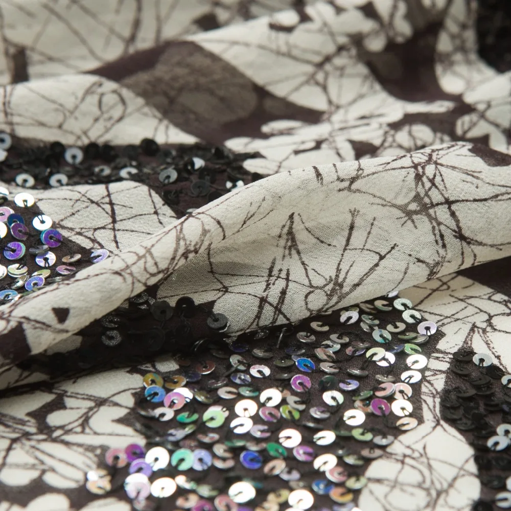 Handmade shinny sequins black and white floral prints Georgette fabric, sewing for dress, shirt, skirt, home, craft by the yard
Handmade shinny sequins black and white floral prints Georgette fabric, sewing for dress, shirt, skirt, home, craft by the yard