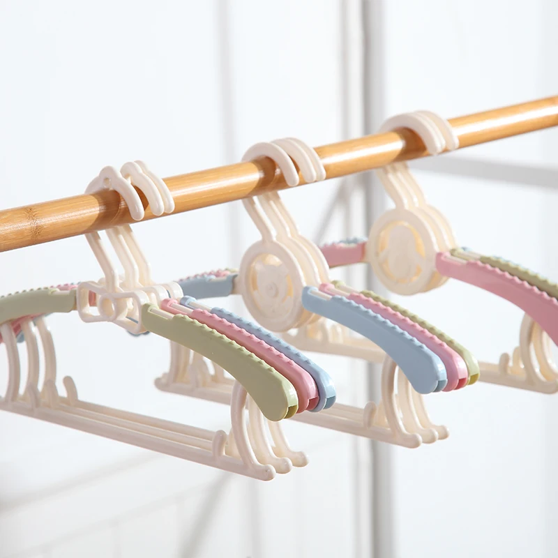 20pcs/lot 28.5cm plastic child coat hanger household multi-function coat hanger retractable baby clothes rack
20pcs/lot 28.5cm plastic child coat hanger household multi-function coat hanger retractable baby clothes rack