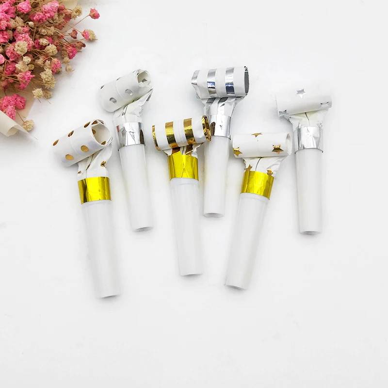 20pcs Foil Gold/Silver Noise makers Star/Dot/Stripe Blowers Whistle Noisemaker Musical Blow Outs for Kids Birthday Party
20pcs Foil Gold/Silver Noise makers Star/Dot/Stripe Blowers Whistle Noisemaker Musical Blow Outs for Kids Birthday Party
