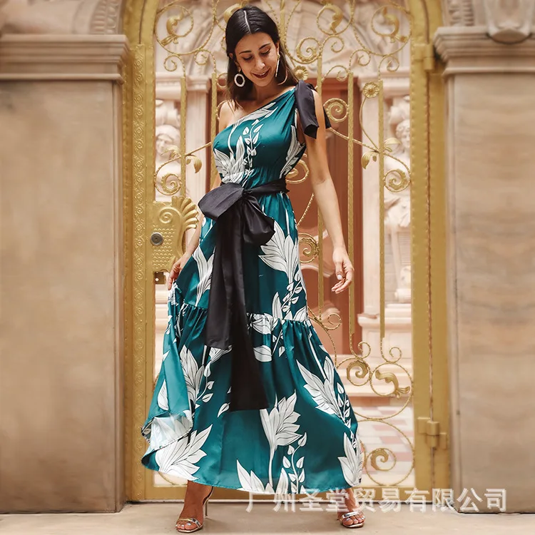 2019 Women Spring Sexy One Shoulder Party Night Print Dresses Fashion Bohemian Beach Elegant Maxi Dress with Sashes
2019 Women Spring Sexy One Shoulder Party Night Print Dresses Fashion Bohemian Beach Elegant Maxi Dress with Sashes