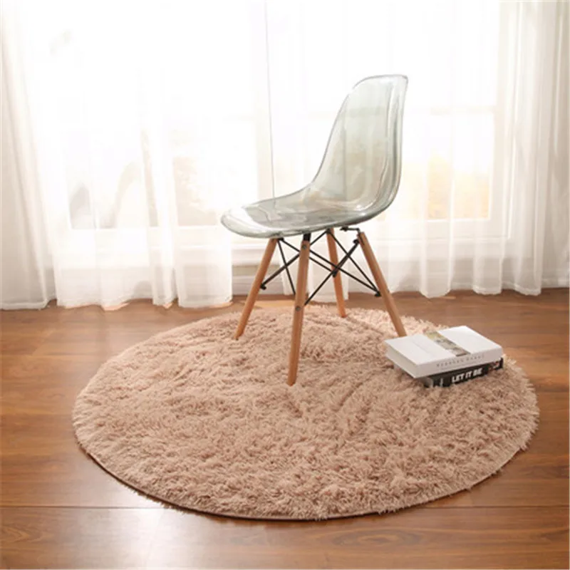 Nordic modern style cushion Round silk rug bedroom bedside mat living room coffee table carpet room decoration blanket
Nordic modern style cushion Round silk rug bedroom bedside mat living room coffee table carpet room decoration blanket