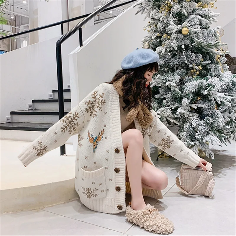 New Christmas Thicken Loose Lazy Wind Knit Cardigan Heavy Industry Deer Embroidered Sweater Women's Jacket
New Christmas Thicken Loose Lazy Wind Knit Cardigan Heavy Industry Deer Embroidered Sweater Women's Jacket