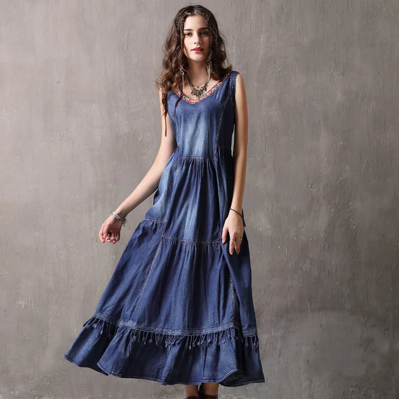 2018 Summer Denim Dress Women Sleeveless V-neck Lace embroidery A-line Cotton Blue Vintage Maxi Long Dresses Vestidos
2018 Summer Denim Dress Women Sleeveless V-neck Lace embroidery A-line Cotton Blue Vintage Maxi Long Dresses Vestidos