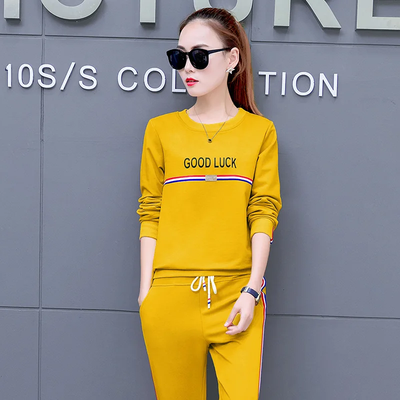 2019 Autumn New Korean Women's Slim Letter print Tracksuit Pant Suit 2 Piece Set Women sweatshirt And Casual Striped pants suit
2019 Autumn New Korean Women's Slim Letter print Tracksuit Pant Suit 2 Piece Set Women sweatshirt And Casual Striped pants suit