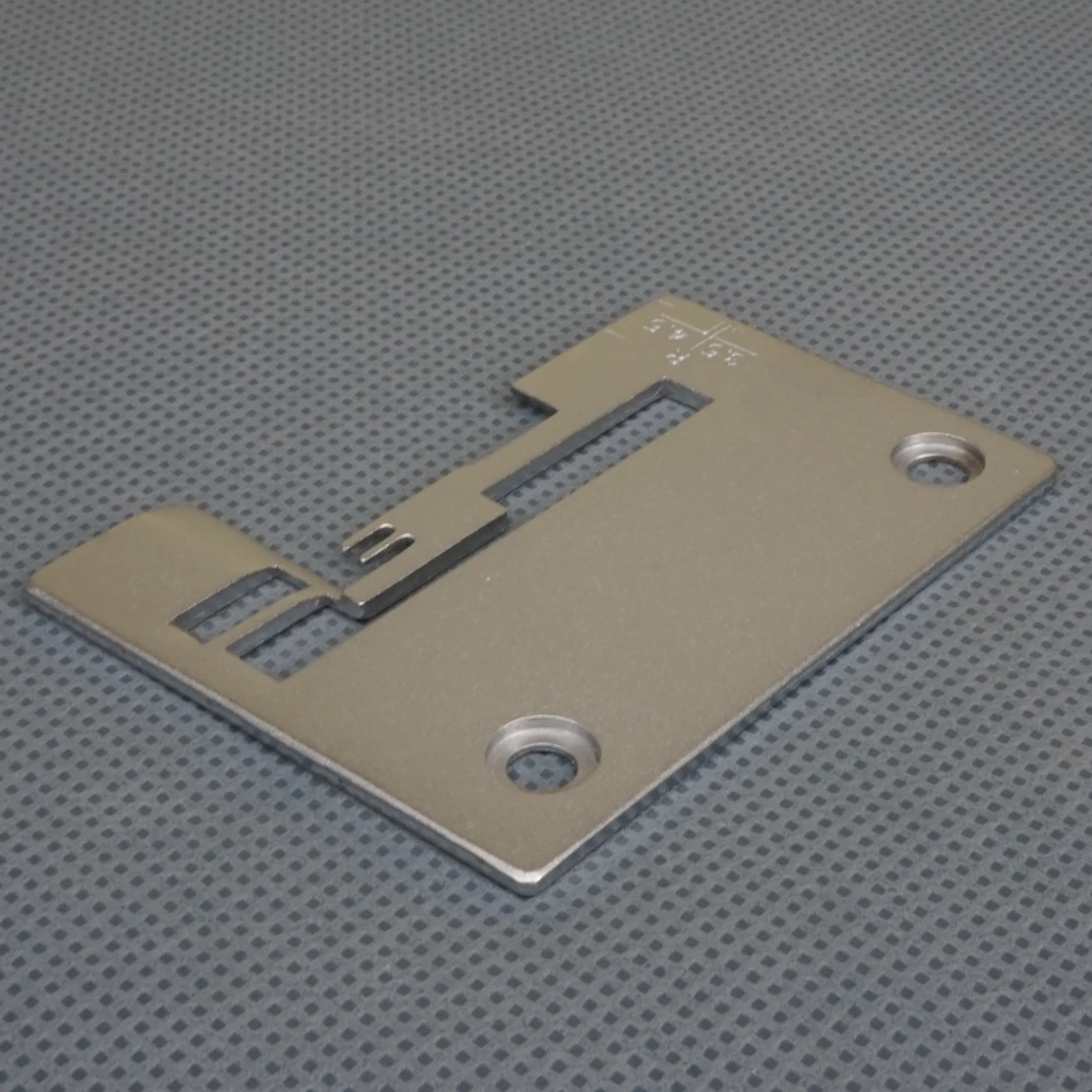 LETAOSK High Quality Needle Plate Fit for Pfaff Singer Serger 14SH654 14U544 14U554 14CG754 744 550443-452
LETAOSK High Quality Needle Plate Fit for Pfaff Singer Serger 14SH654 14U544 14U554 14CG754 744 550443-452