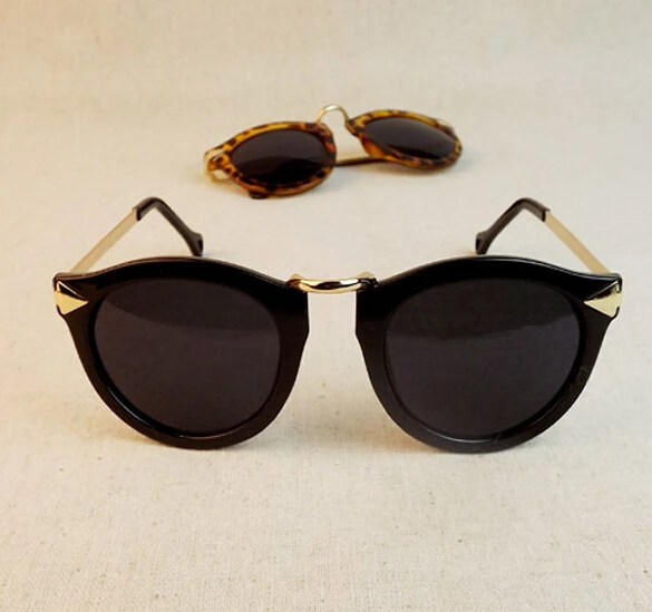 New Men Women Sunglasses Classic fashion retro Brand sunglasses Coating Drive Shades gafas De Sol Masculino
New Men Women Sunglasses Classic fashion retro Brand sunglasses Coating Drive Shades gafas De Sol Masculino