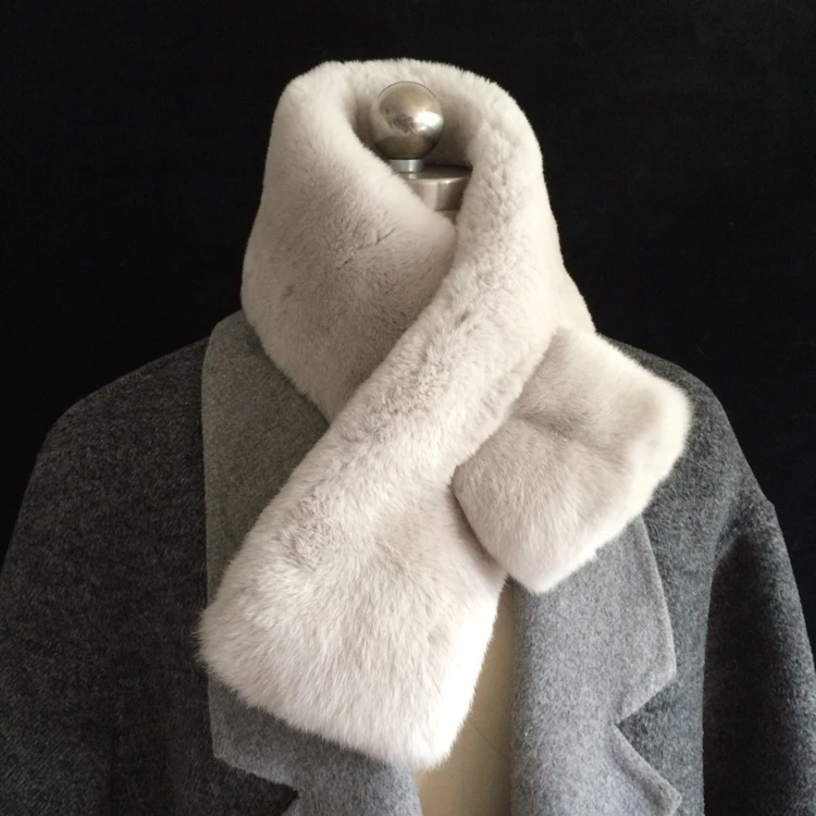 New arrival lady blinger one piece real rex rabbit fur scarf double face warm winter scarf geunine rabbit leather muffler
New arrival lady blinger one piece real rex rabbit fur scarf double face warm winter scarf geunine rabbit leather muffler