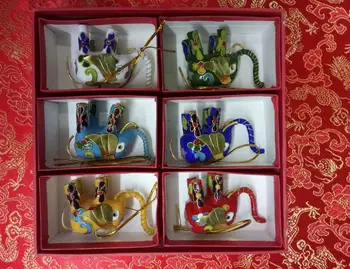 Amazing handmade Chinese porcelain ornaments, small teapots, decorations, Christmas decorations
Amazing handmade Chinese porcelain ornaments, small teapots, decorations, Christmas decorations