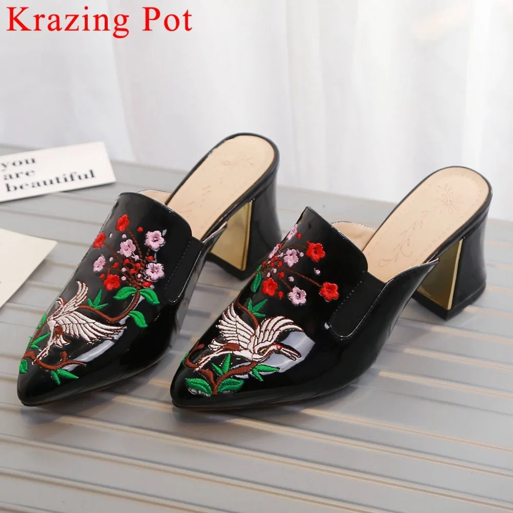 Krazing Pot high quality flowers birds embroidery high heels slip on mules pointed toe plus size fashion runway party pumps L9f3
Krazing Pot high quality flowers birds embroidery high heels slip on mules pointed toe plus size fashion runway party pumps L9f3