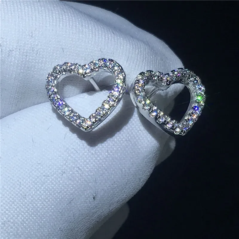 Handmade Heart Shape Earring 925 Sterling silver 5A zircon Cz Engagement wedding Stud Earrings for women Party Gift
Handmade Heart Shape Earring 925 Sterling silver 5A zircon Cz Engagement wedding Stud Earrings for women Party Gift