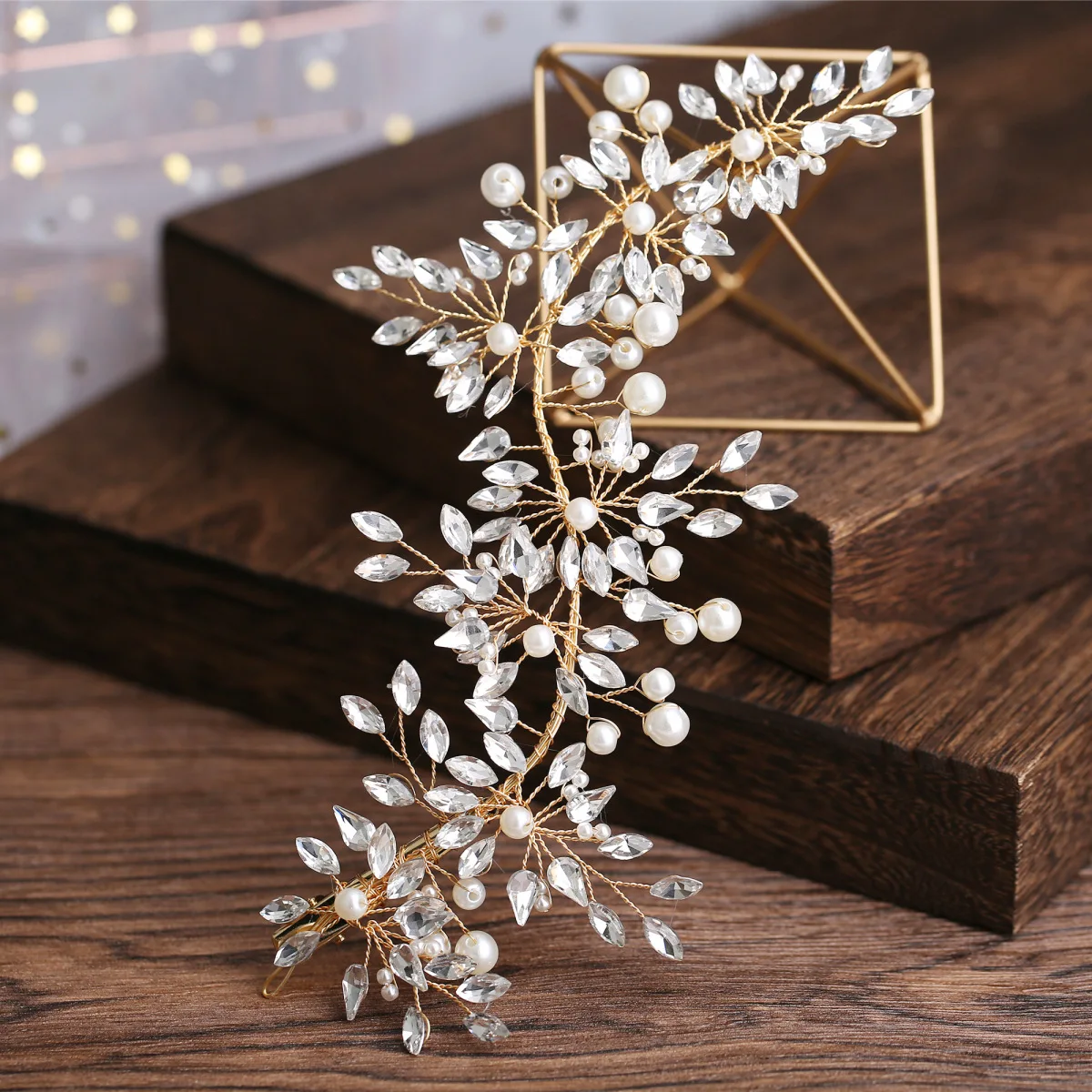 Fashion Jewelry Women Hair Accessories Crystal Pearl Crown Handmade Headband Tiara Wedding Bride headpiece headdresses b583
Fashion Jewelry Women Hair Accessories Crystal Pearl Crown Handmade Headband Tiara Wedding Bride headpiece headdresses b583