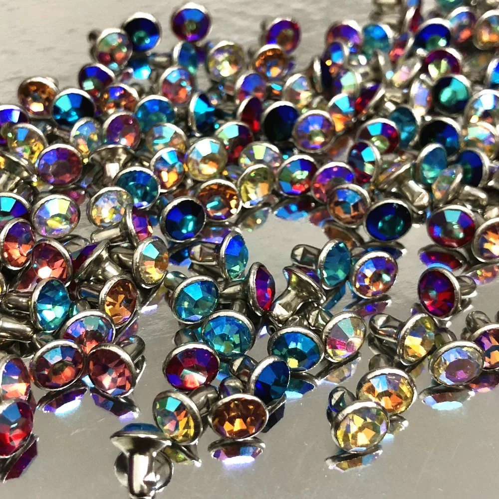 4MM 50 Sets CZ++ Mixed Crystal AB Plated Rapid Rivets Silver Plated Studs Assorted Cabochon Rivets Fit for DIY Leather-Craft
4MM 50 Sets CZ++ Mixed Crystal AB Plated Rapid Rivets Silver Plated Studs Assorted Cabochon Rivets Fit for DIY Leather-Craft