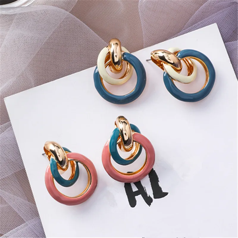 Fashion geometric metal circle winding colored glaze circle stud earrings Brief paragraph exaggerated round earrings for women
Fashion geometric metal circle winding colored glaze circle stud earrings Brief paragraph exaggerated round earrings for women
