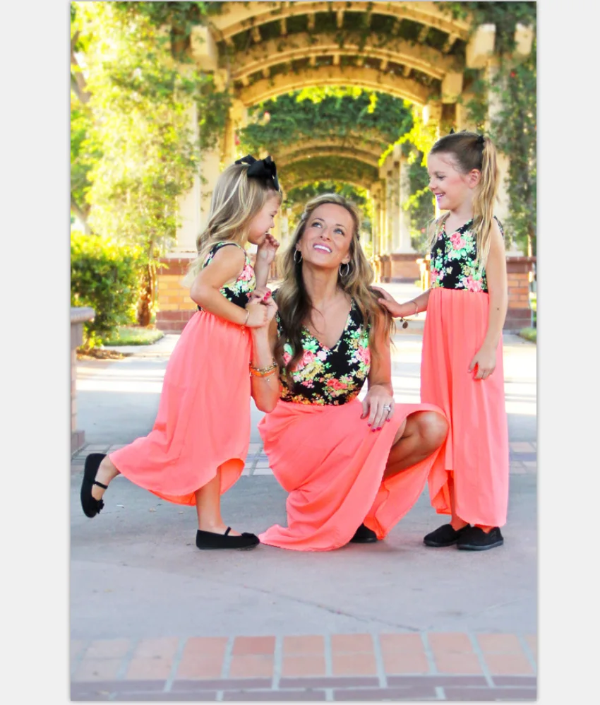2018 Spring and Summer Mom and Daughter Matching Outfits Flower Printed Short Long Dovetail Family Dress
2018 Spring and Summer Mom and Daughter Matching Outfits Flower Printed Short Long Dovetail Family Dress