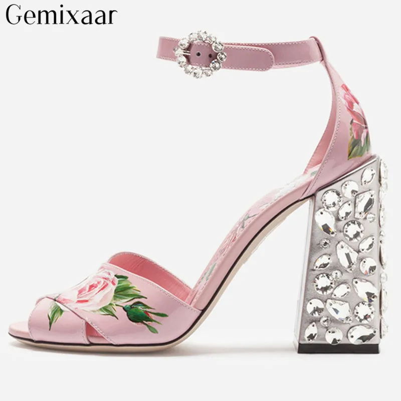Mature Print Flower Studded Diamond Peep Toe Women Shoes Round Toe Slim Shallow Chunky Square Heel Decor Crystal Sandals Woman
Mature Print Flower Studded Diamond Peep Toe Women Shoes Round Toe Slim Shallow Chunky Square Heel Decor Crystal Sandals Woman
