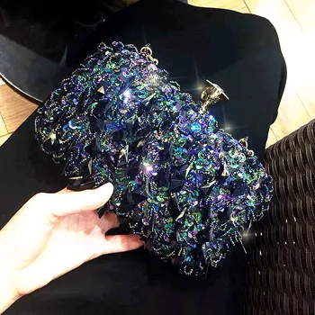 Celebrity Crystal Diamond Dinner Bag Shiny Rhinestone Dress Female Handbag Banquet Cheongsam Shoulder Messenger Bag
Celebrity Crystal Diamond Dinner Bag Shiny Rhinestone Dress Female Handbag Banquet Cheongsam Shoulder Messenger Bag