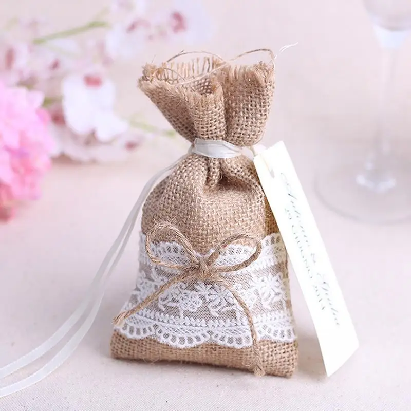 2015 new year wedding candy bag with DIY kraft tagburlap Lace burlap sack Rustic party Decorations Favours(16x9cm)
2015 new year wedding candy bag with DIY kraft tagburlap Lace burlap sack Rustic party Decorations Favours(16x9cm)
