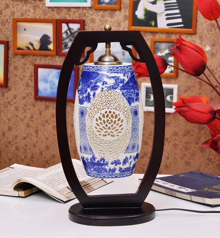 Blue white China Living Room Vintage Table Lamp Porcelain Ceramic Table Lamp wedding decoration modern bedside table lamp (2)