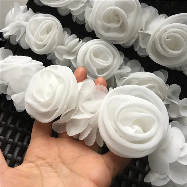 1M/lot 6.5cm wide white rose lace chiffon material handmade wedding dress shoulder strap skirt belt flower lace accessoriesZ1586
1M/lot 6.5cm wide white rose lace chiffon material handmade wedding dress shoulder strap skirt belt flower lace accessoriesZ1586